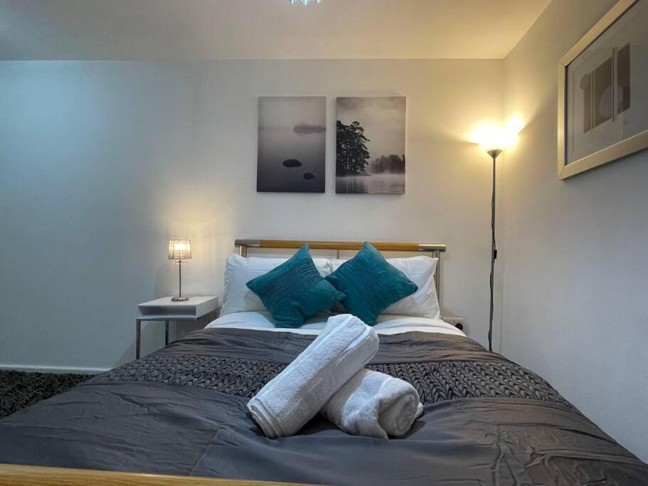 Cityfront Modern Apt Near City Centre/Etihad, Free Parking Манчестър Екстериор снимка